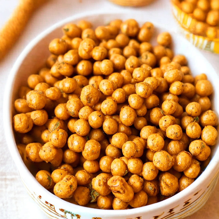 Spicy Roasted Chickpeas with Turmeric