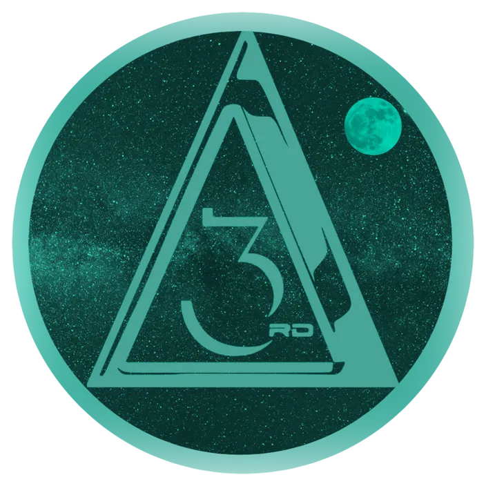a triangle with the number five on it