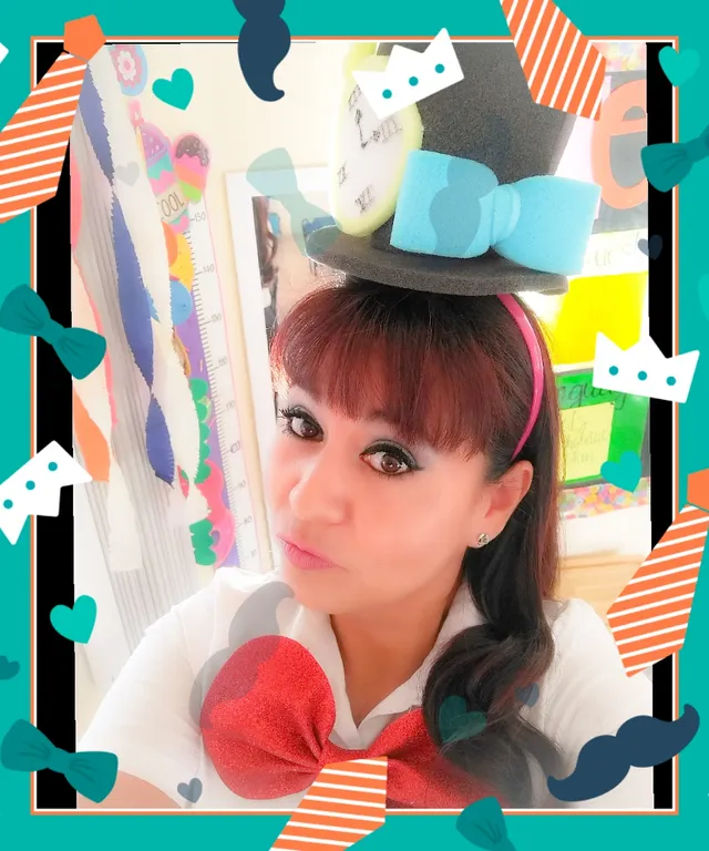 a girl with a bow and a hat on her head