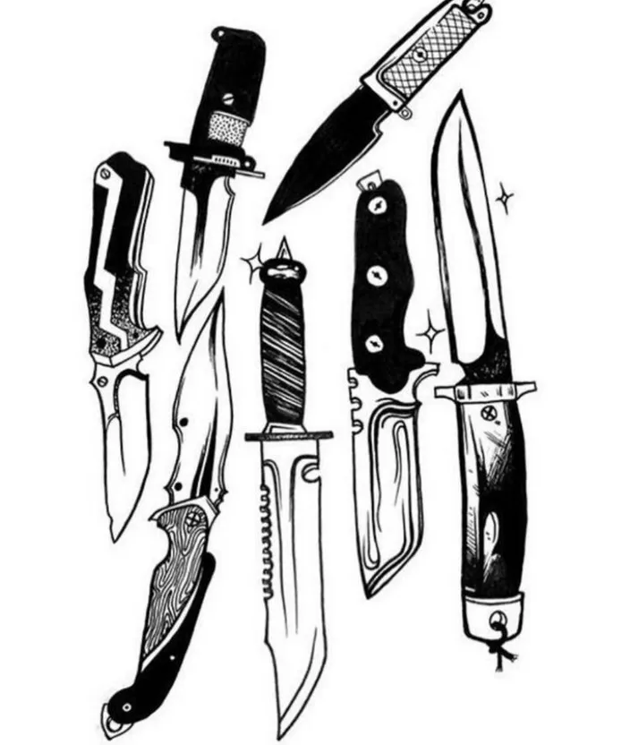 a bunch of knives that are next to each other