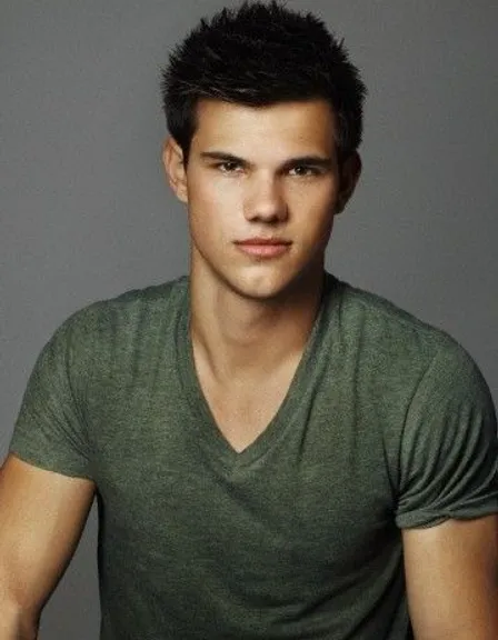 taylor lautner change in wolf
